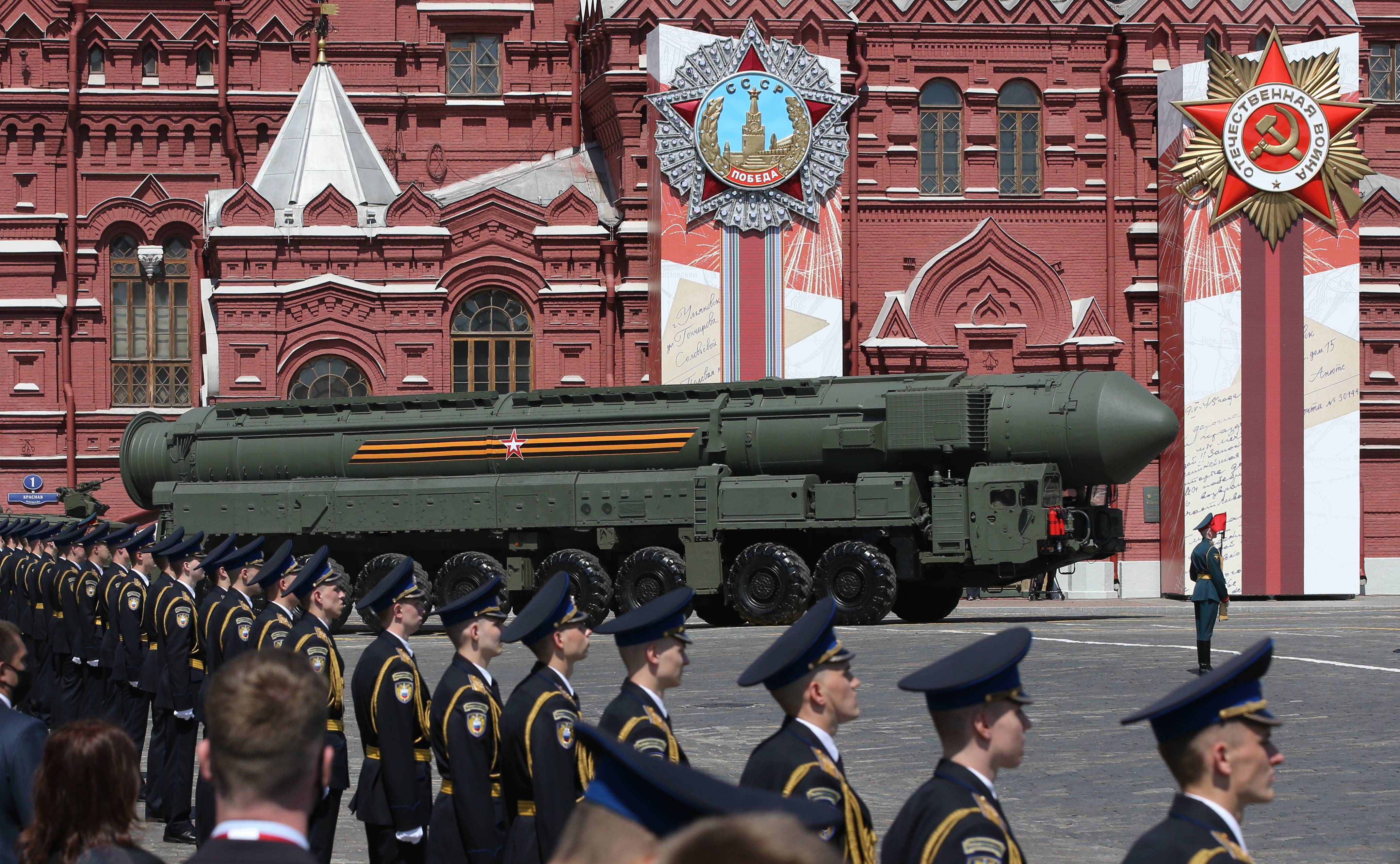 Насколько полезным для путина может быть использование тактического  ядерного оружия - МЕТА