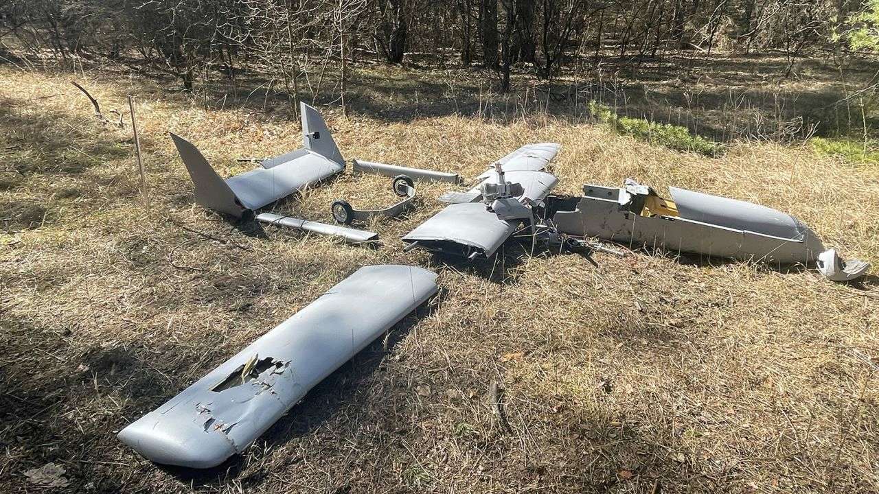 На Донбассе украинские военные сбили китайский дрон Mugin-5: что заявляет  китайская компания - МЕТА