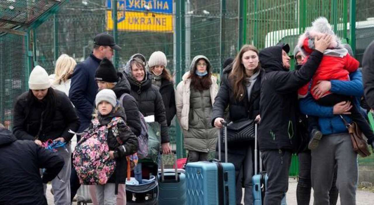 Фото беженцев в автобусе