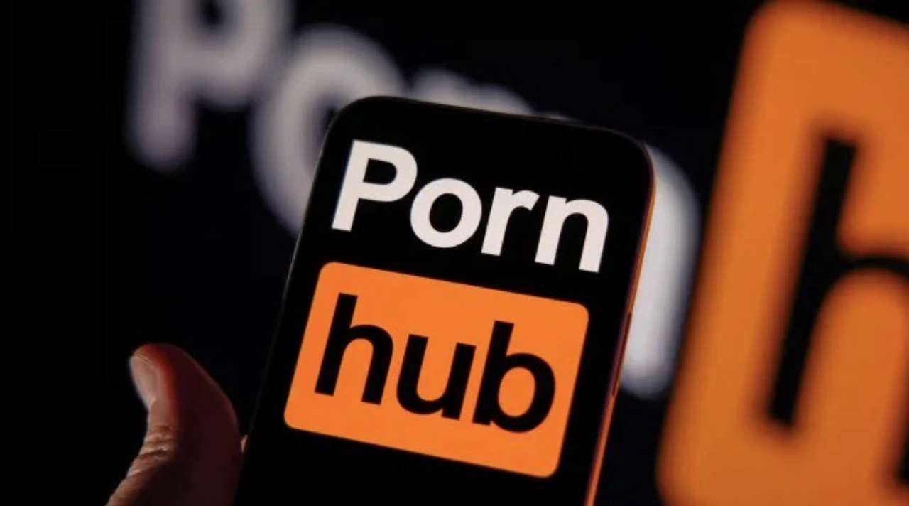 Украина заняла 14 место по просмотрам видео в Pornhub: что ищут украинцы -  МЕТА