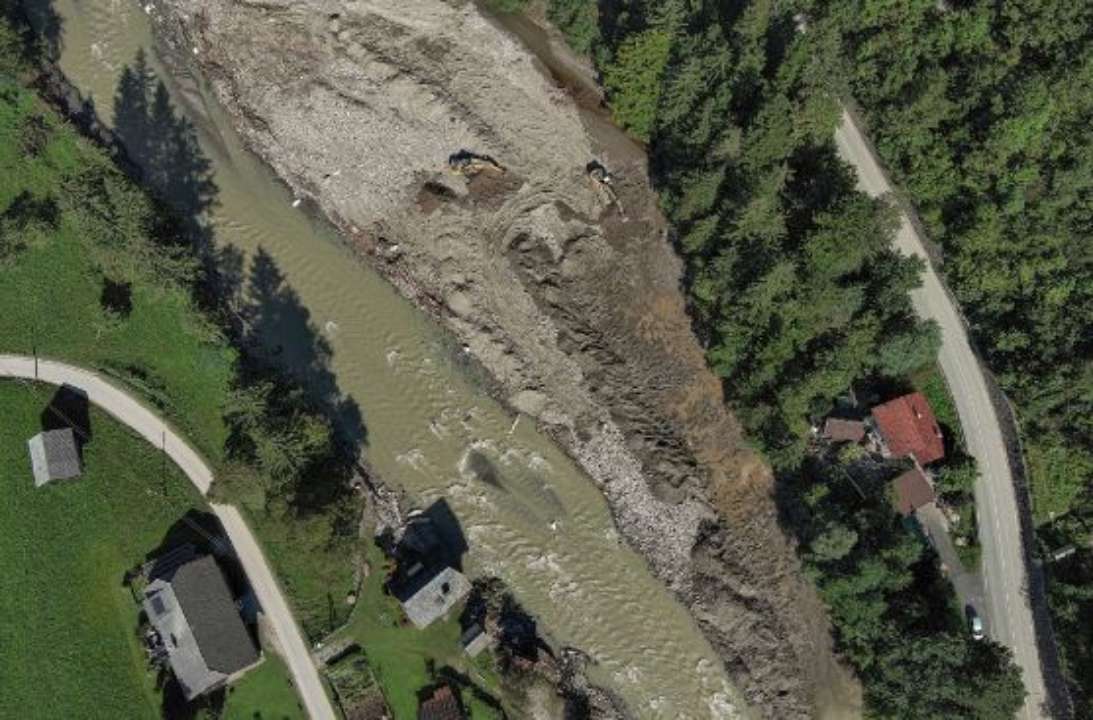 В ГСЧС на видео показали, как и чем помогают наши спасатели Словении - МЕТА